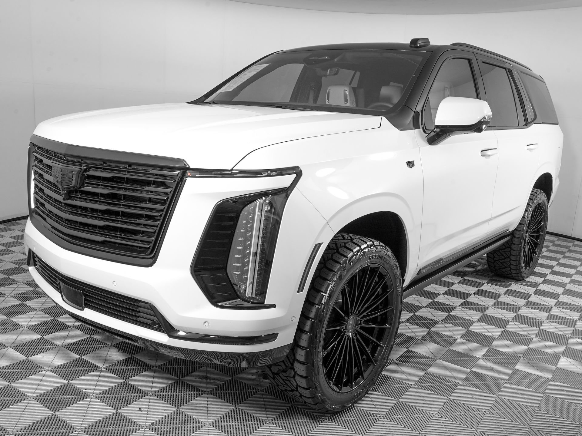 Used 2026 Cadillac Escalade Platinum Luxury w/ LPO, Floor Liner Package AWD/4WD image 8