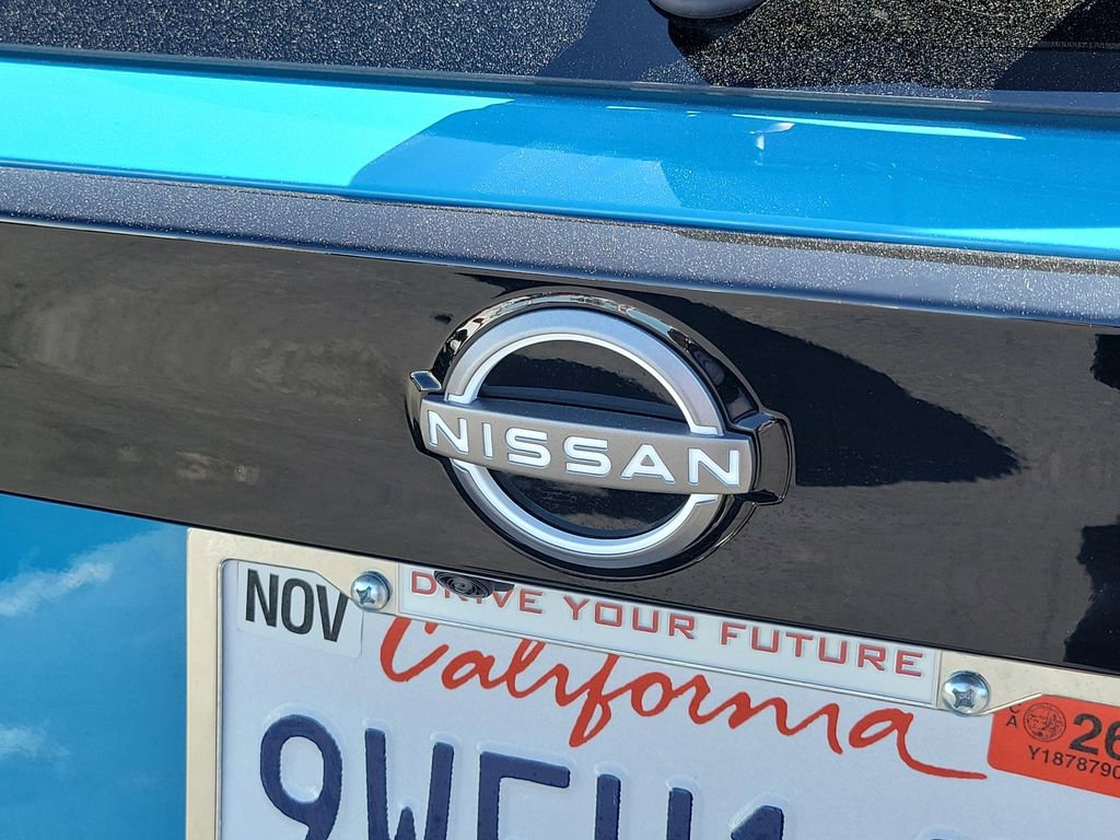 Certified 2025 Nissan Kicks SR image 24
