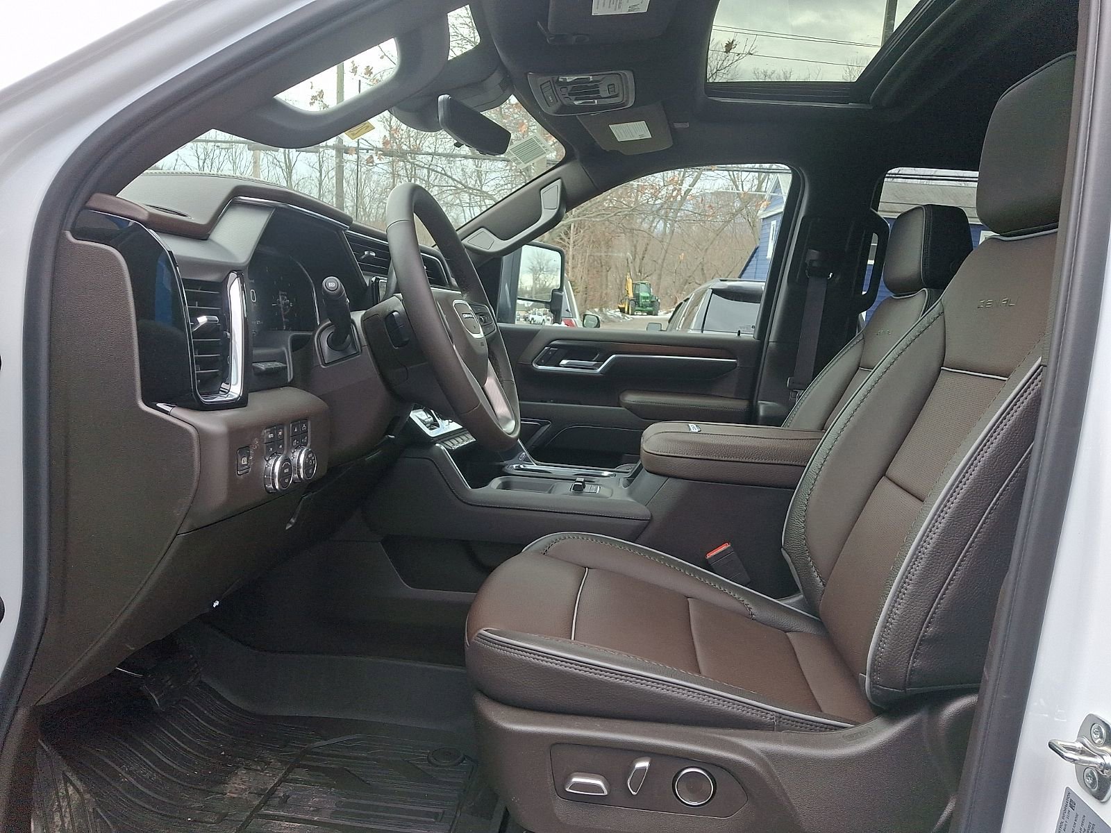 New 2026 GMC Sierra 3500 Denali w/ Denali Reserve Package image 13