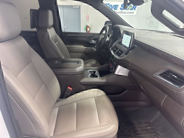 Used 2022 Chevrolet Suburban LT RWD image 24