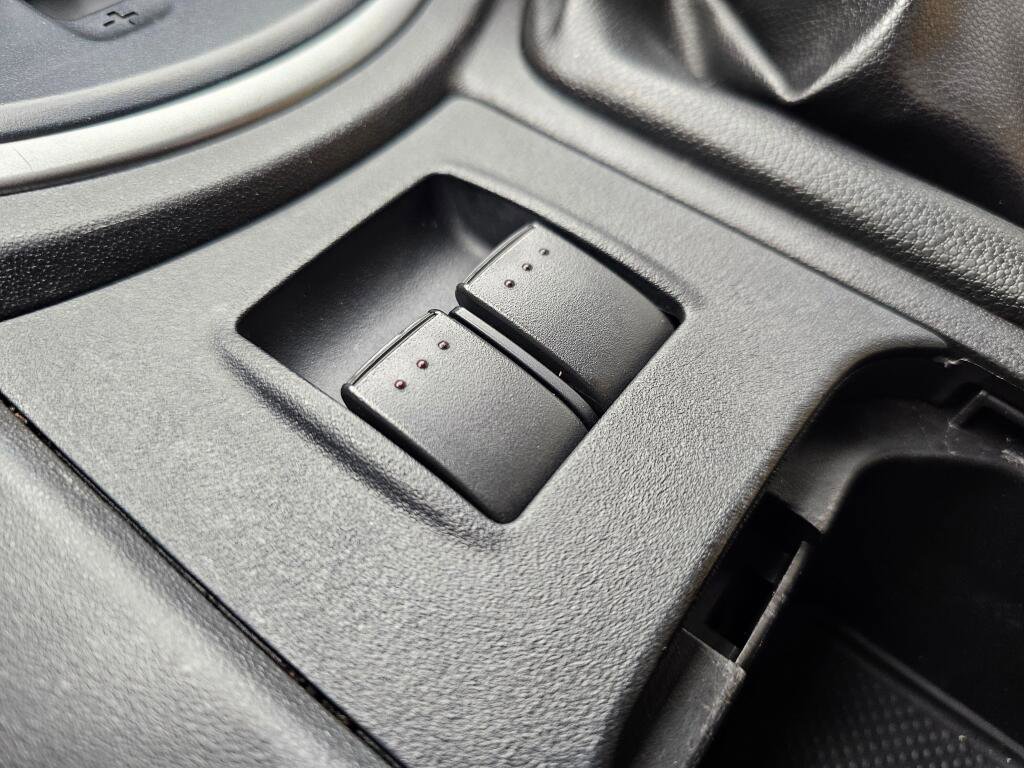 Used 2010 MAZDA MX-5 Miata Grand Touring w/ Premium Pkg image 28