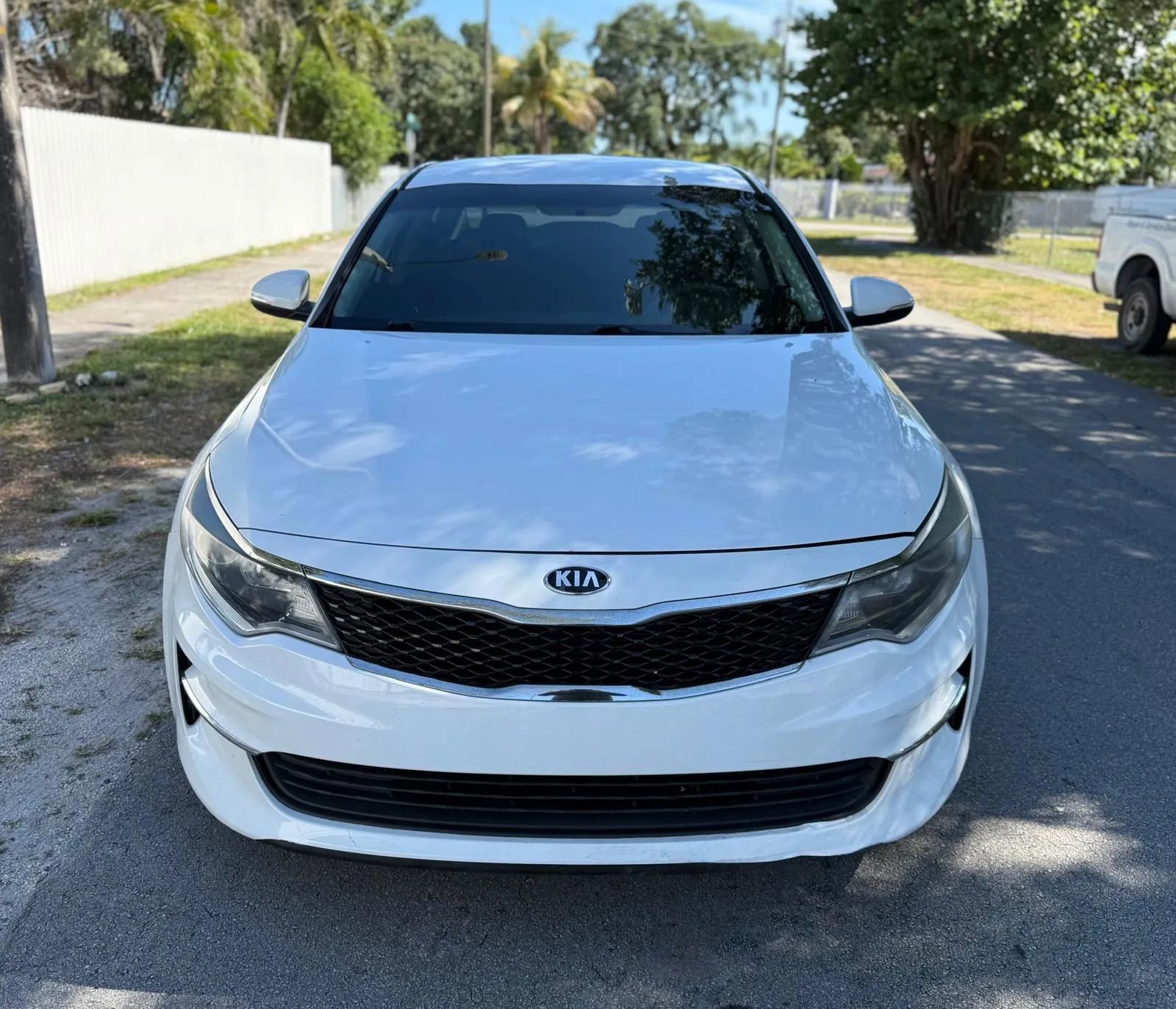 Used 2018 Kia Optima LX w/ 17" Alloy Wheels Package FWD image 5