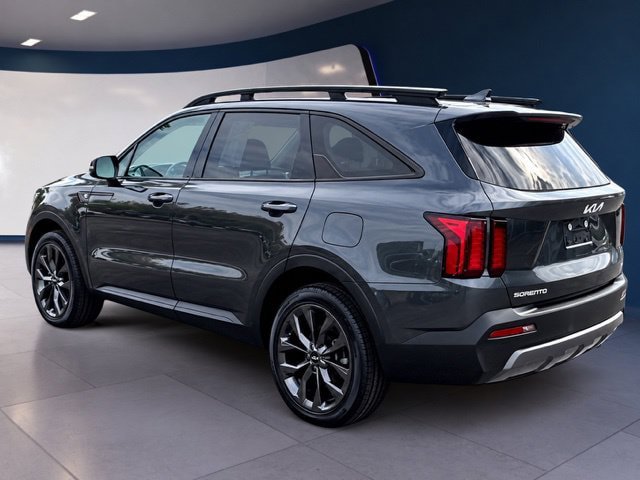 Certified 2023 Kia Sorento X-Line EX AWD/4WD image 3