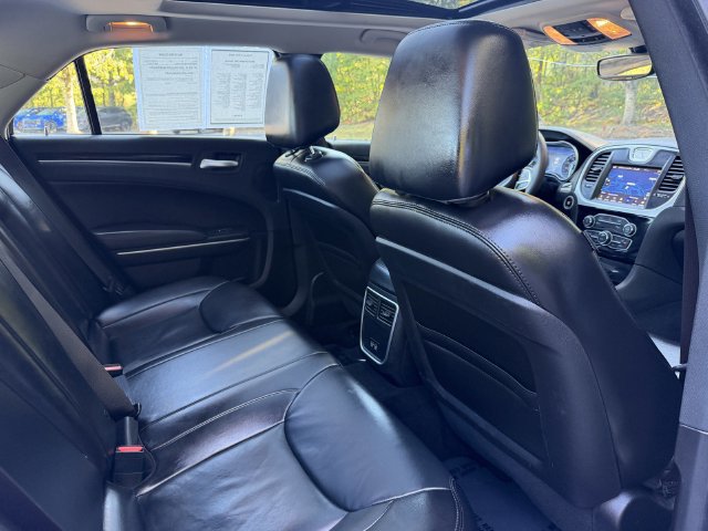 Used 2023 Chrysler 300 Touring L w/ Popular Equipment Group RWD image 30