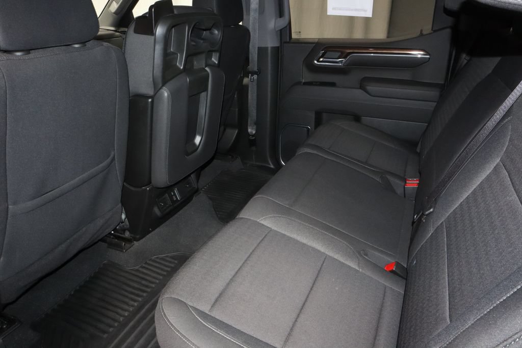 Used 2023 Chevrolet Silverado 1500 LT AWD/4WD image 20