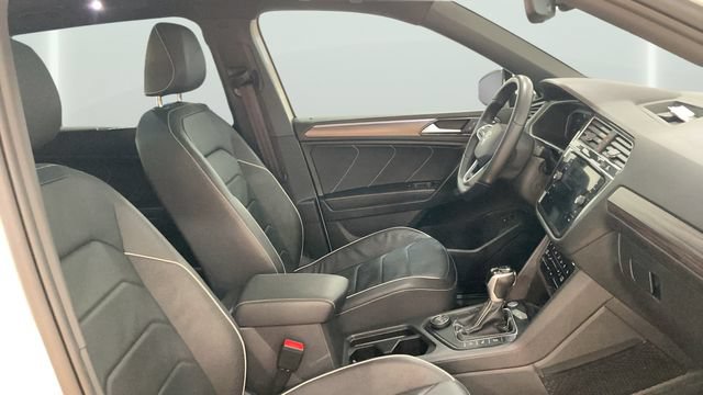 Certified 2023 Volkswagen Tiguan SEL R-Line AWD/4WD image 12