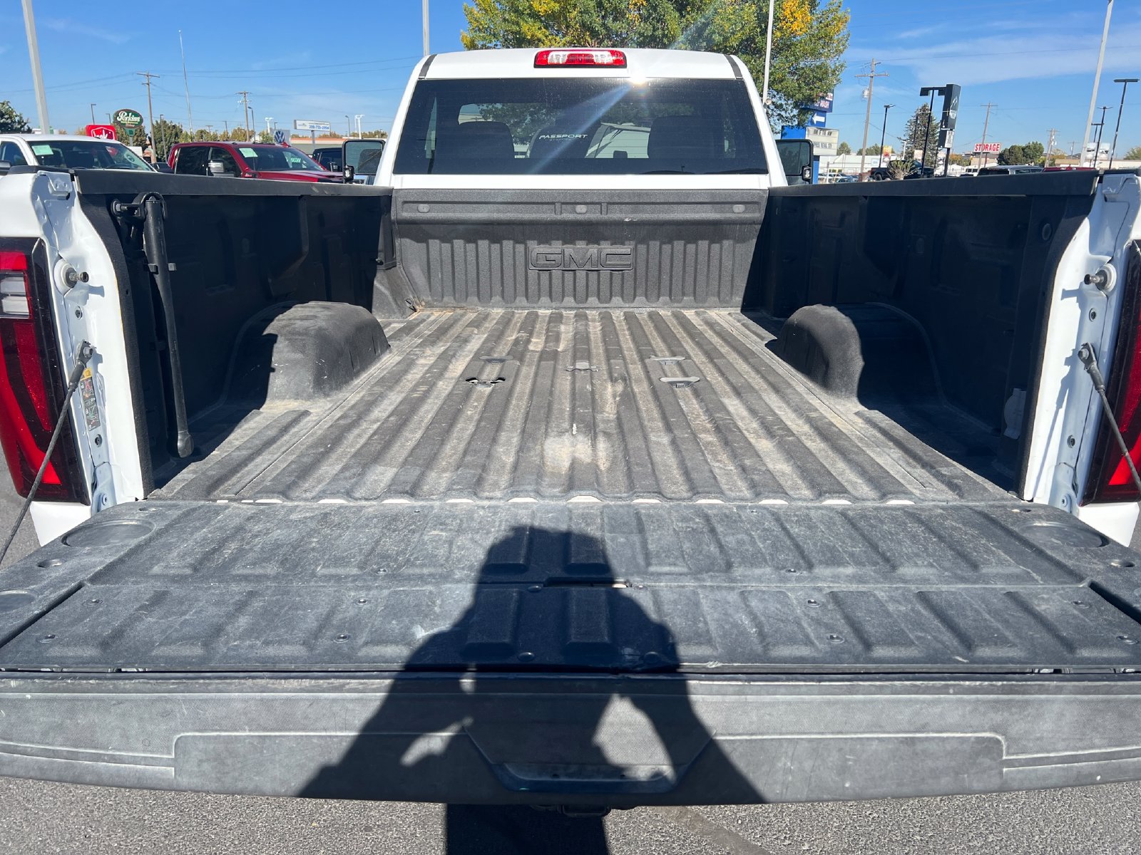 Used 2024 GMC Sierra 3500 SLE w/ SLE Convenience Package AWD/4WD image 30