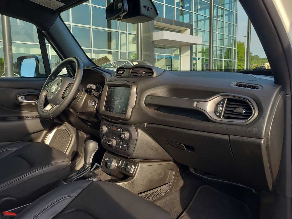 Used 2020 Jeep Renegade Altitude AWD/4WD image 19