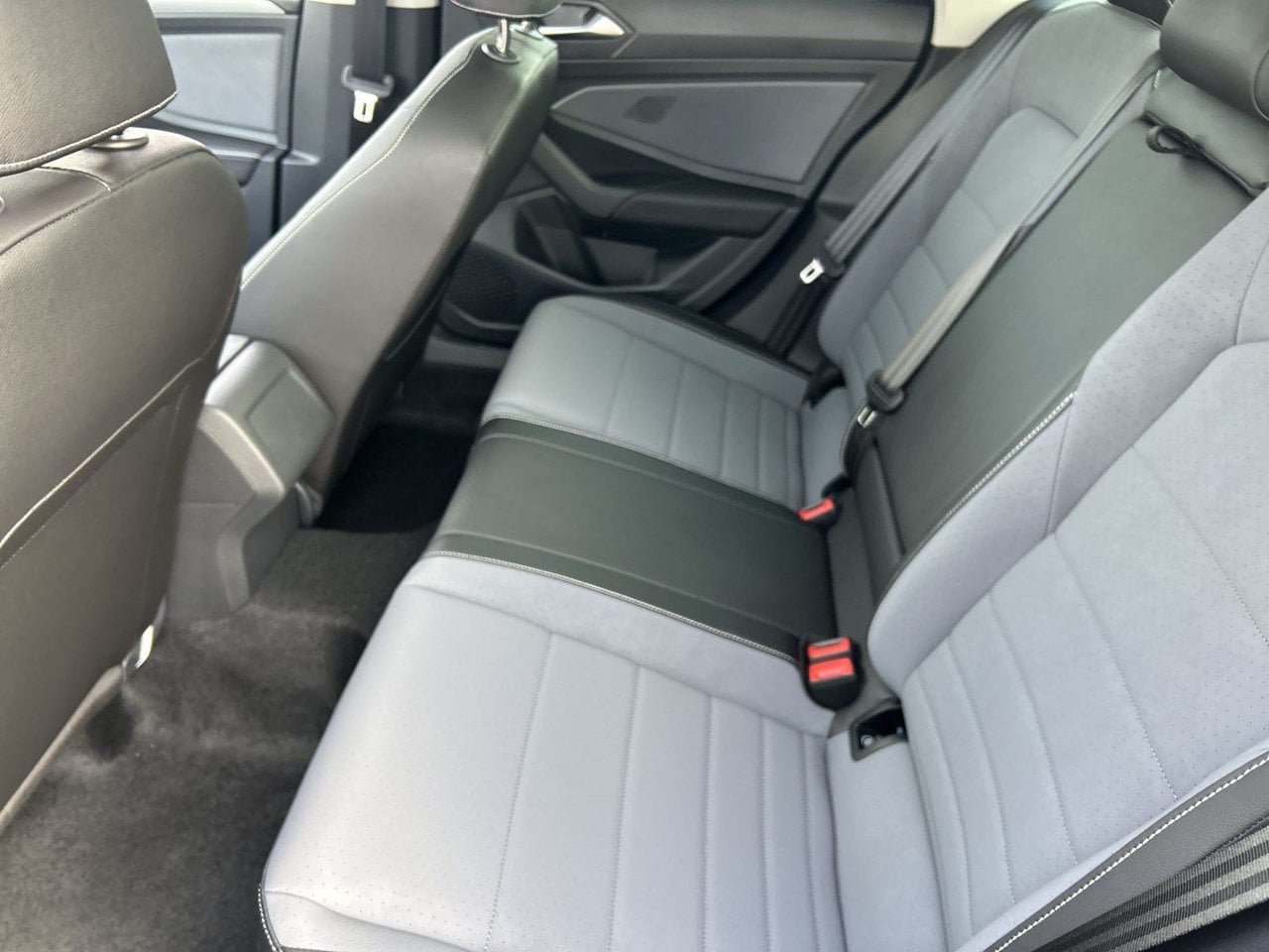 New 2027 Volkswagen Jetta SE FWD image 13