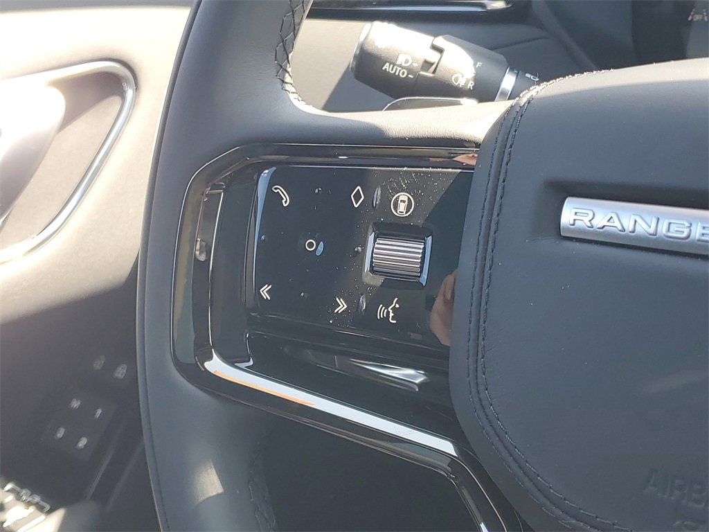 New 2026 Land Rover Range Rover Velar Dynamic SE image 14