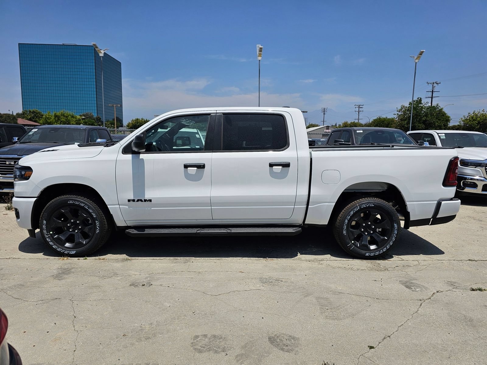 New 2026 RAM 1500 Express AWD/4WD image 4