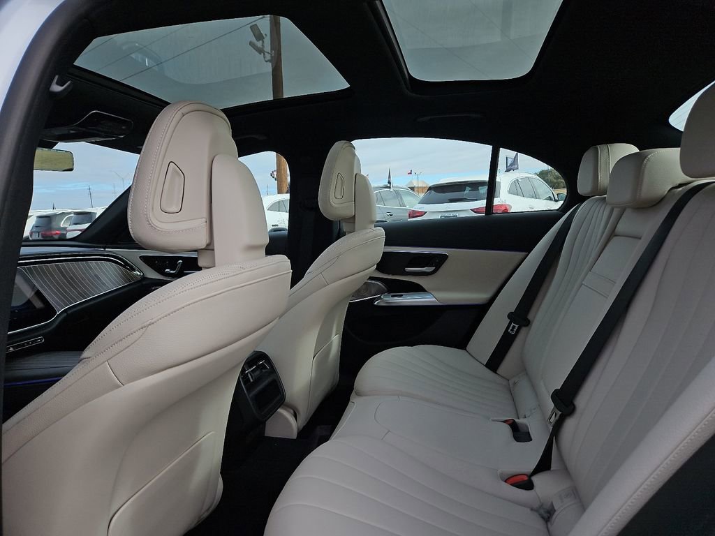 Used 2024 Mercedes-Benz E 450 4MATIC Sedan image 17