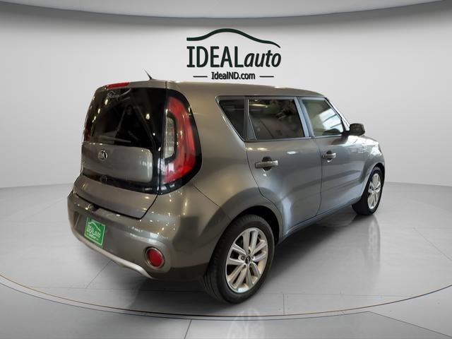 Used 2018 Kia Soul + FWD image 10