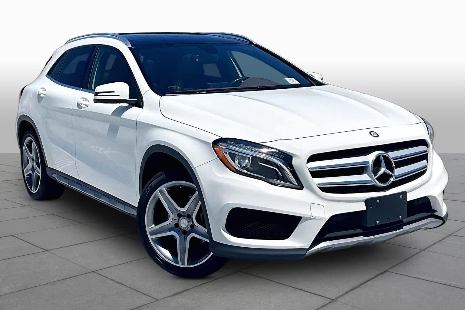 Used 2015 Mercedes-Benz GLA 250 4MATIC image 3