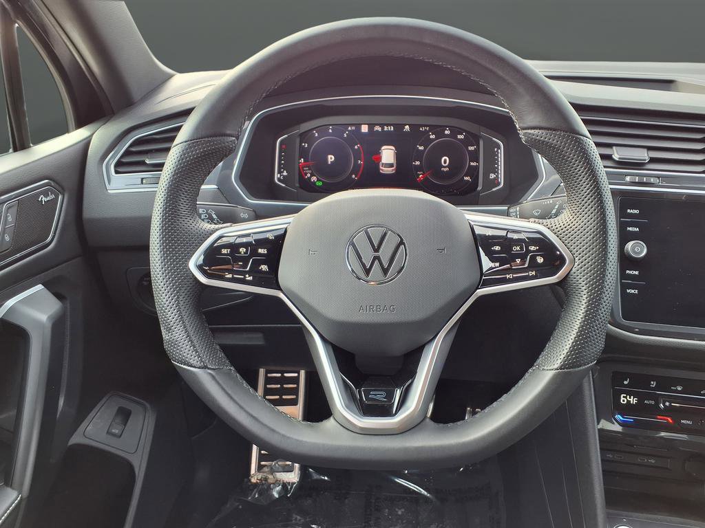 Used 2024 Volkswagen Tiguan SEL R-Line image 18