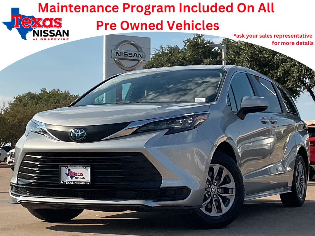 Used 2025 Toyota Sienna LE FWD image 1