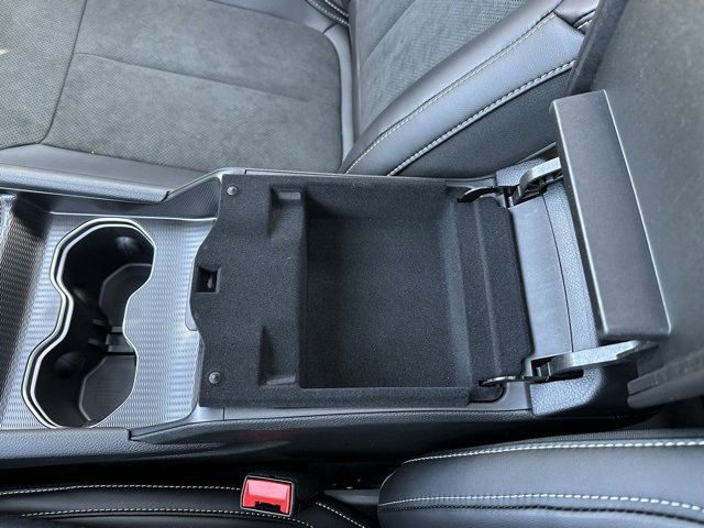 New 2025 Jeep Grand Cherokee Altitude image 32