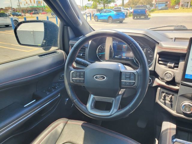 Used 2023 Ford Expedition Limited AWD/4WD image 9