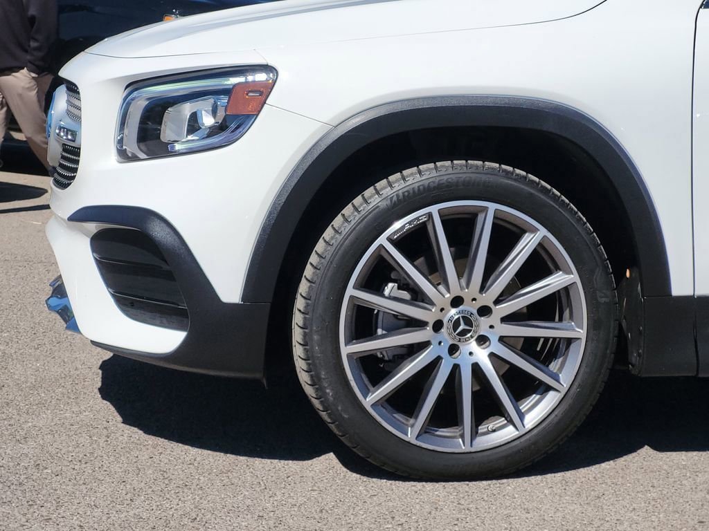 Used 2023 Mercedes-Benz GLB 250 4MATIC image 6
