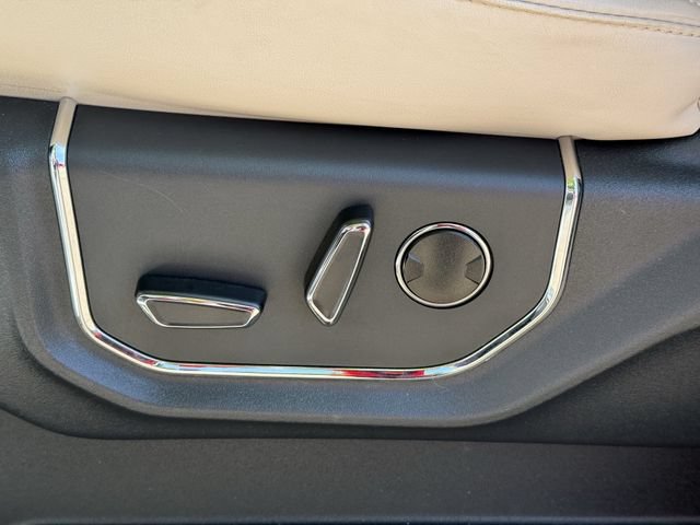 Used 2024 Ford Expedition Platinum RWD image 26