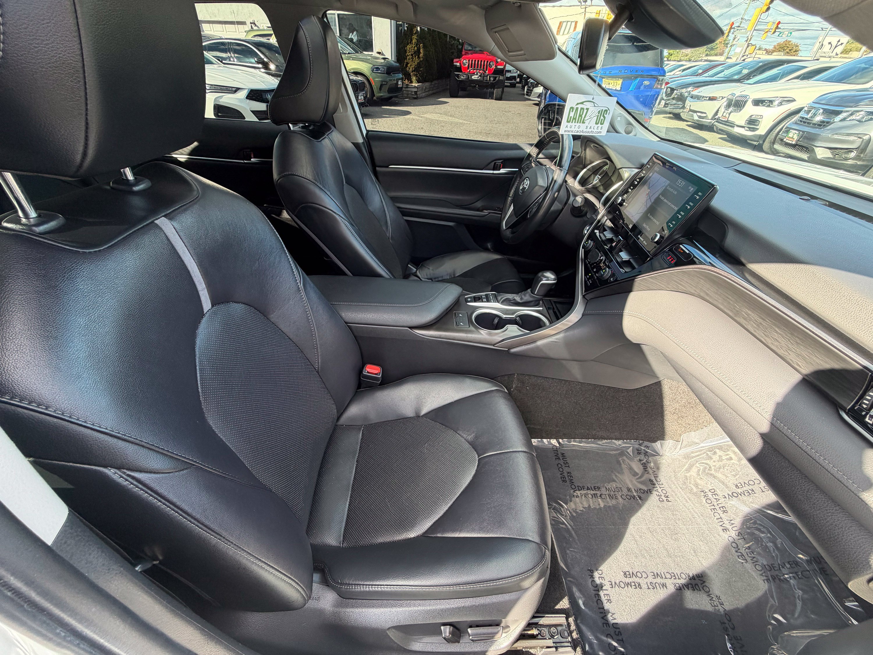 Used 2021 Toyota Camry XLE w/ Navigation Upgrade Package FWD image 24