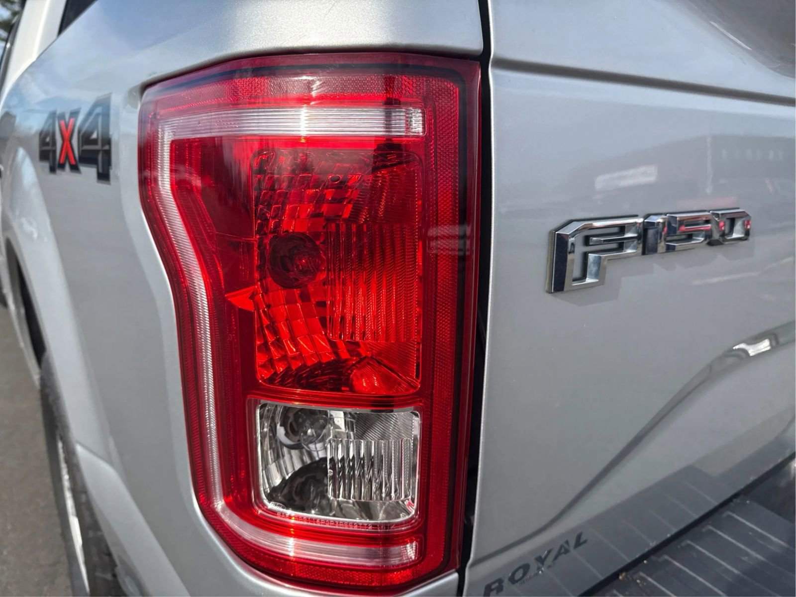 Used 2017 Ford F150 XLT image 37