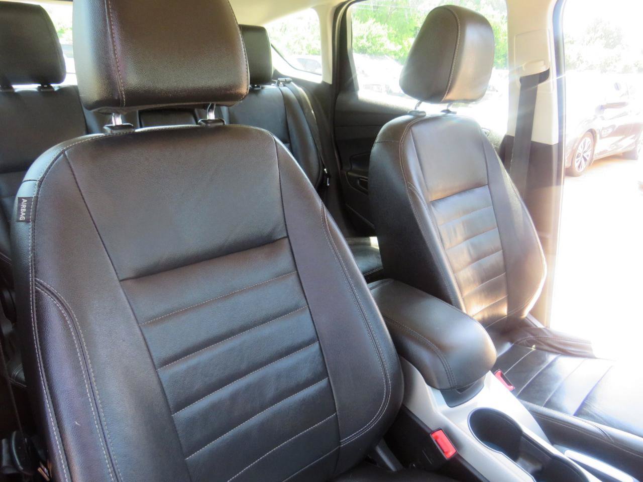 Used 2013 Ford C-MAX Energi SEL w/ Interior Protection Pkg FWD image 18