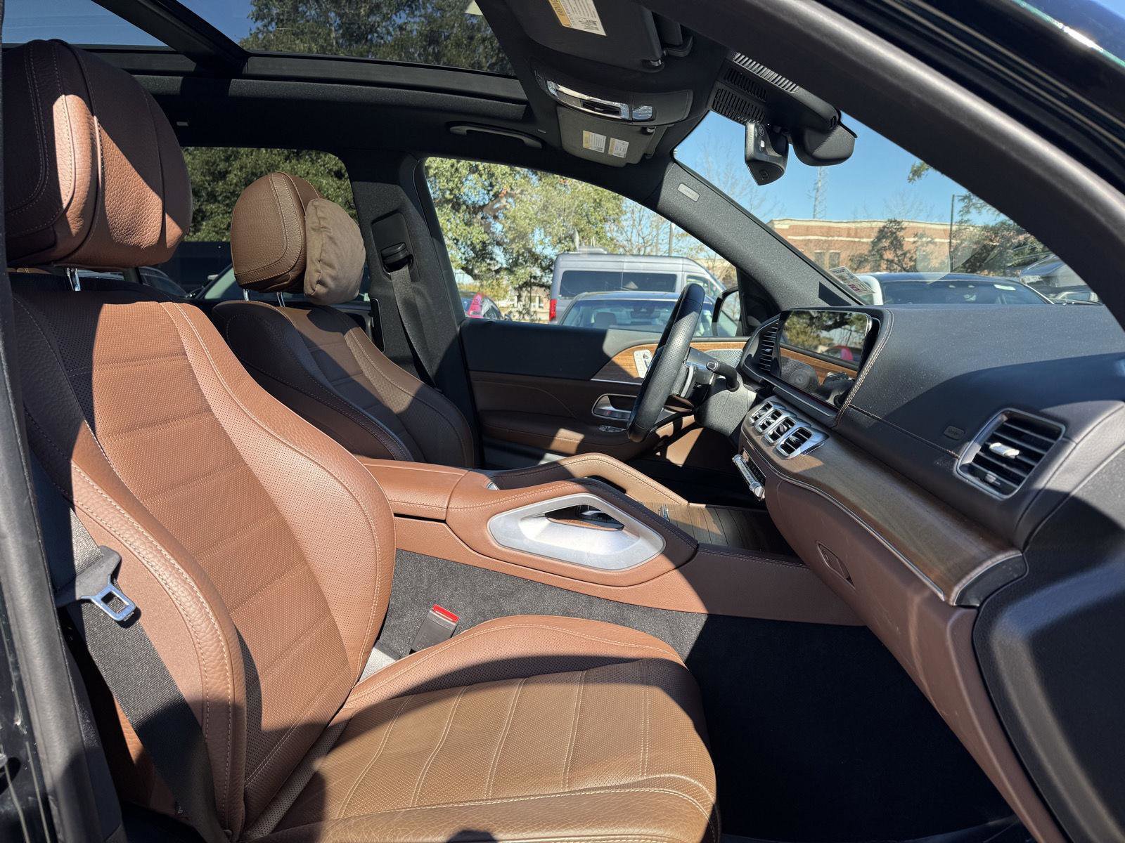 Certified 2025 Mercedes-Benz GLS 450 GLS 450 image 31