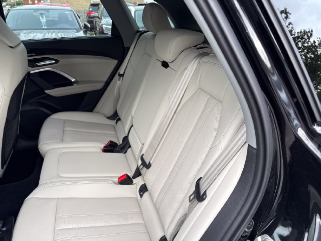 Used 2025 Audi Q5 Prestige AWD/4WD image 12