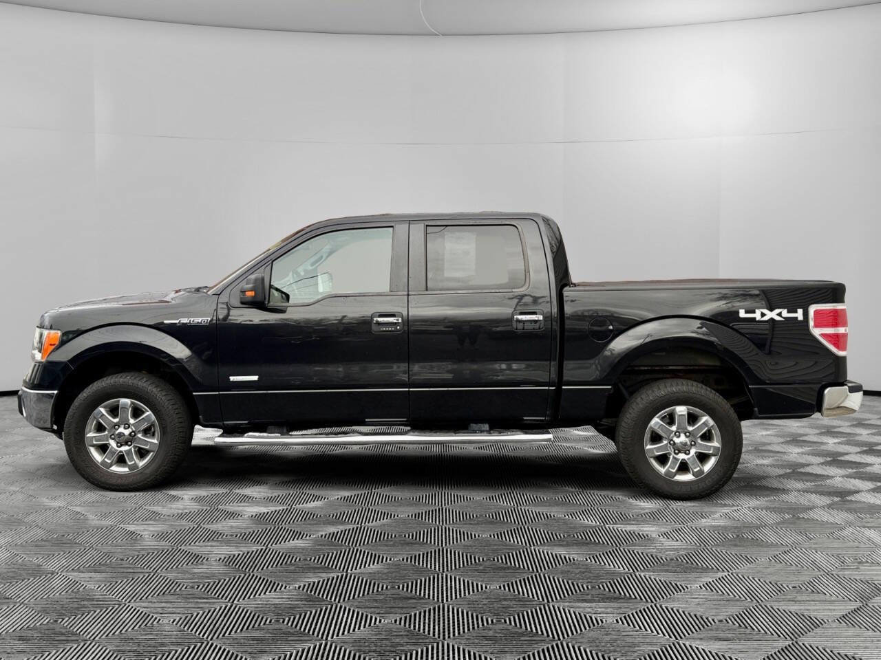Used 2014 Ford F150 XLT w/ Equipment Group 302A Luxury image 8
