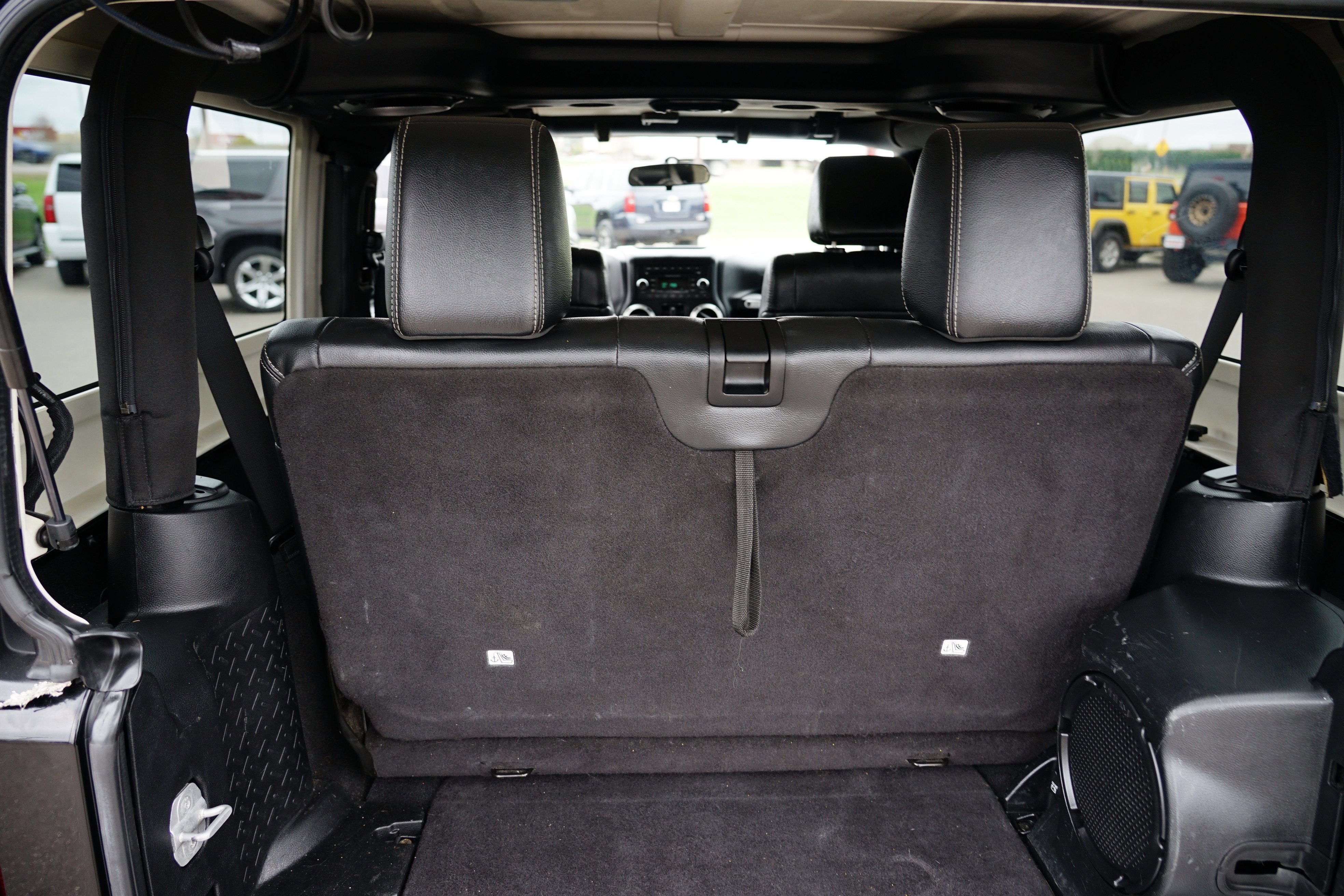 Used 2012 Jeep Wrangler Sahara w/ Dual Top Group AWD/4WD image 27