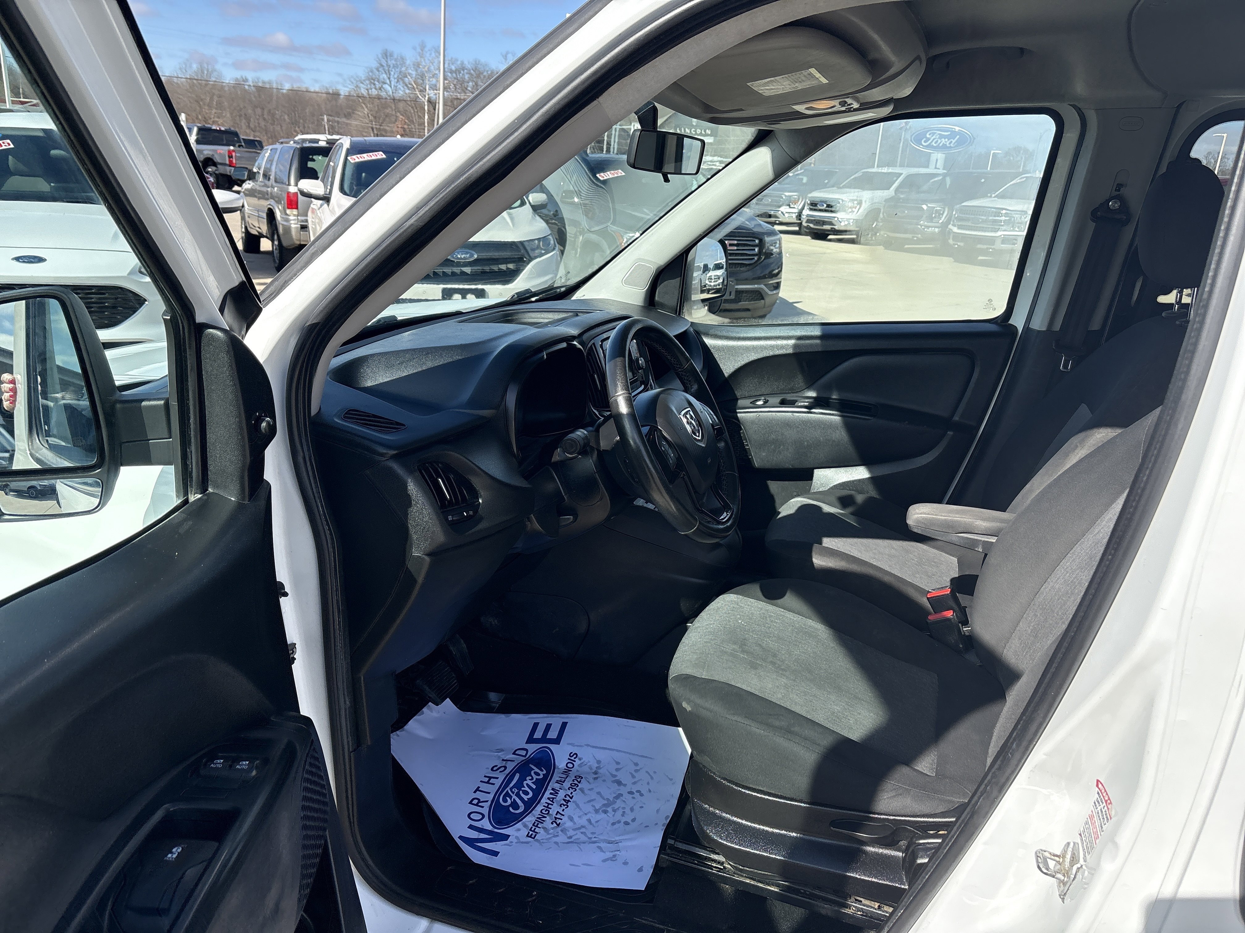 Used 2017 RAM ProMaster City Tradesman SLT w/ Rear Back-up Camera Group image 9