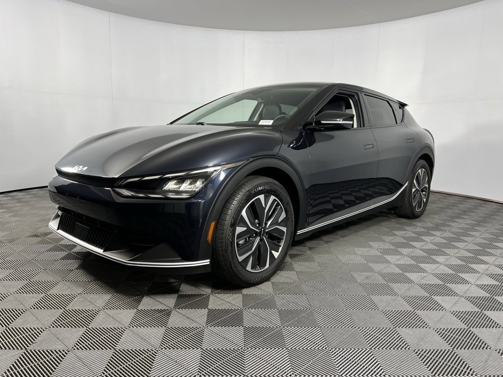 Used 2024 Kia EV6 Light image 3