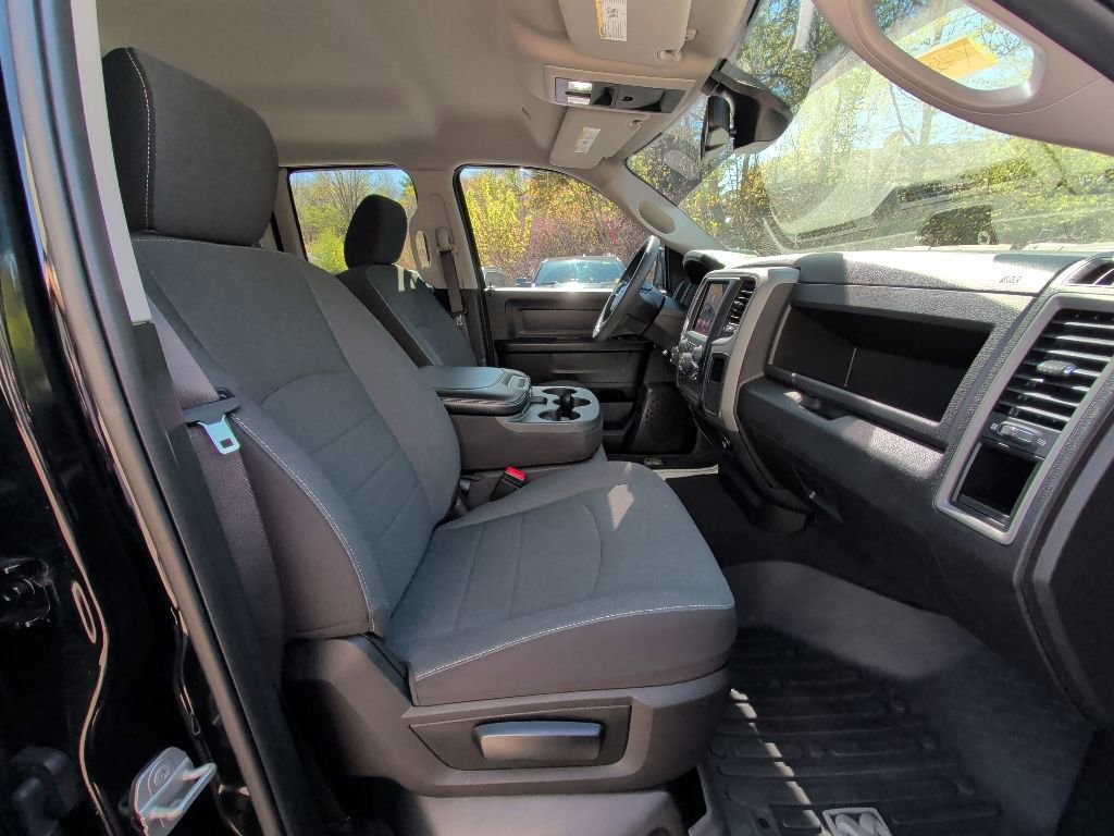 Used 2022 RAM 1500 Express w/ Wheel & Sound Group AWD/4WD image 14