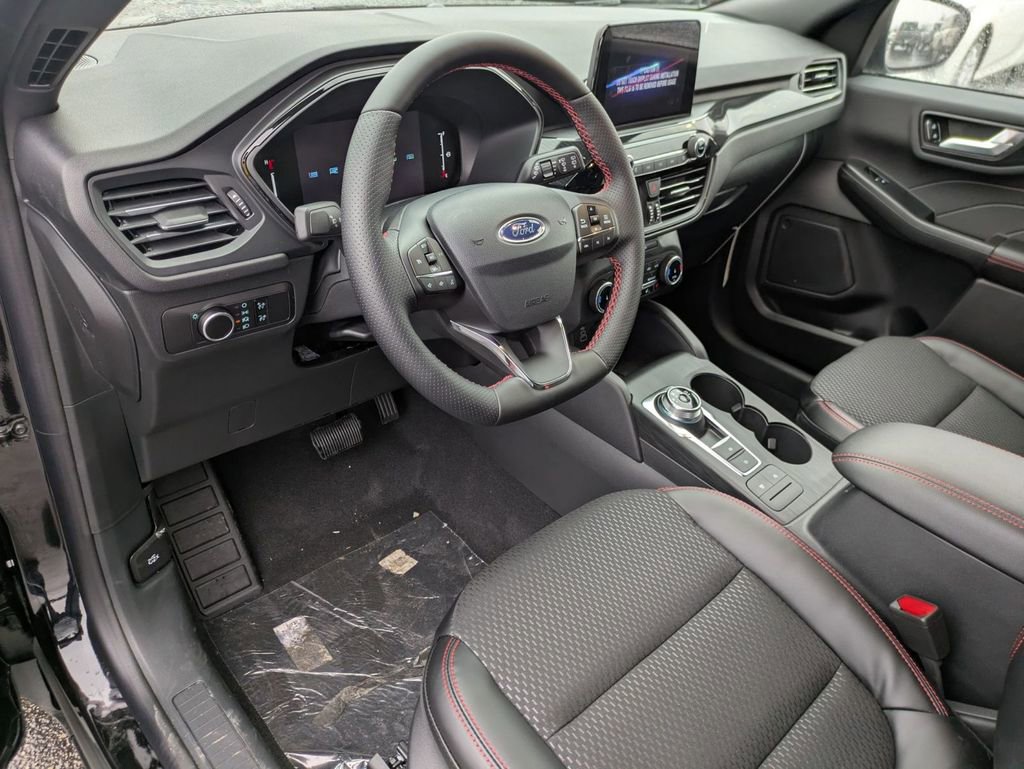 New 2026 Ford Escape ST-Line w/ Cold Weather Package image 18