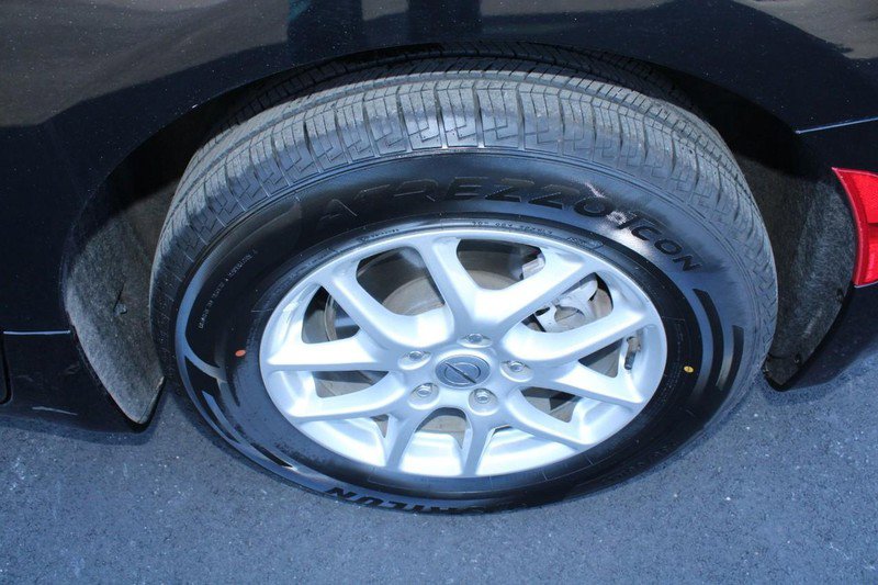 Used 2024 Chrysler Pacifica Touring-L image 7