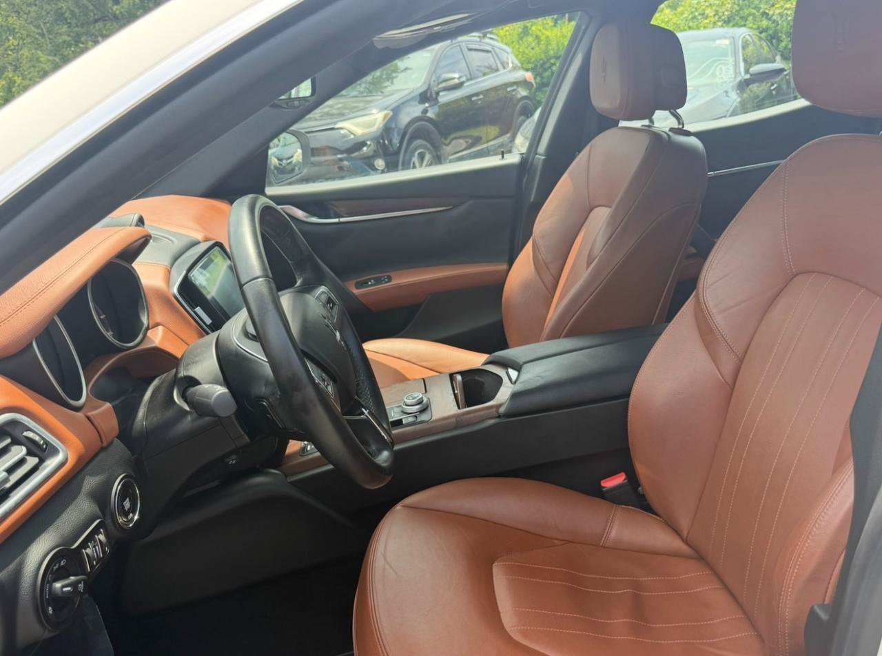 Used 2017 Maserati Ghibli S RWD image 11