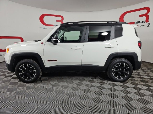 Certified 2023 Jeep Renegade Trailhawk w/ Trailhawk Elite Group image 4