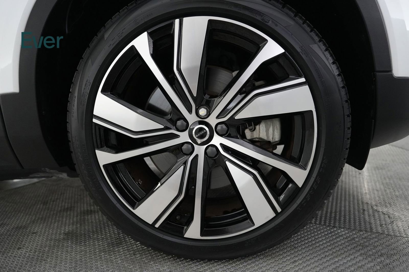 Used 2021 Volvo XC40 P8 Recharge w/ Advanced Package image 20