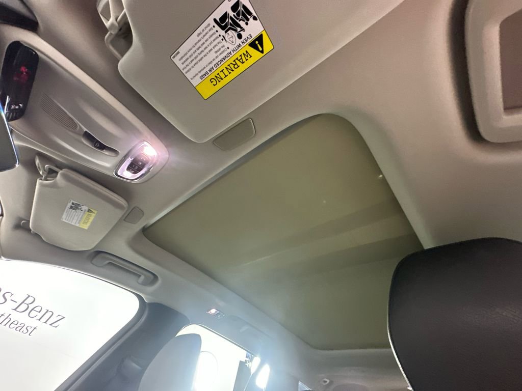 Used 2022 Volvo XC90 T8 Inscription Expression w/ Advanced Package image 32