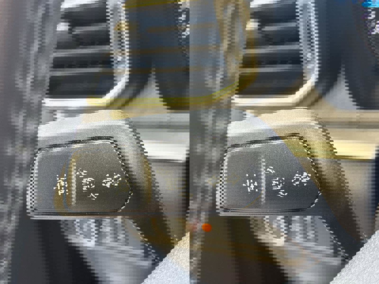 Used 2022 Ford Explorer XLT w/ Equipment Group 202A image 26