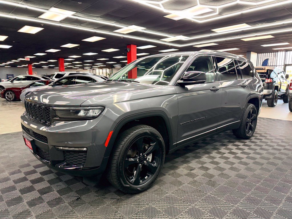 Used 2022 Jeep Grand Cherokee L Limited w/ Black Appearance Package RWD image 8