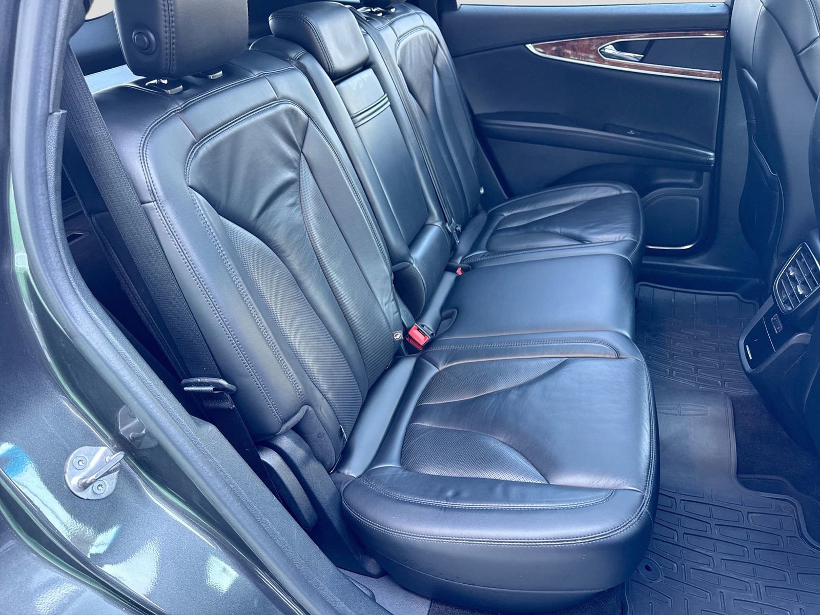 Used 2019 Lincoln Nautilus Select FWD image 22