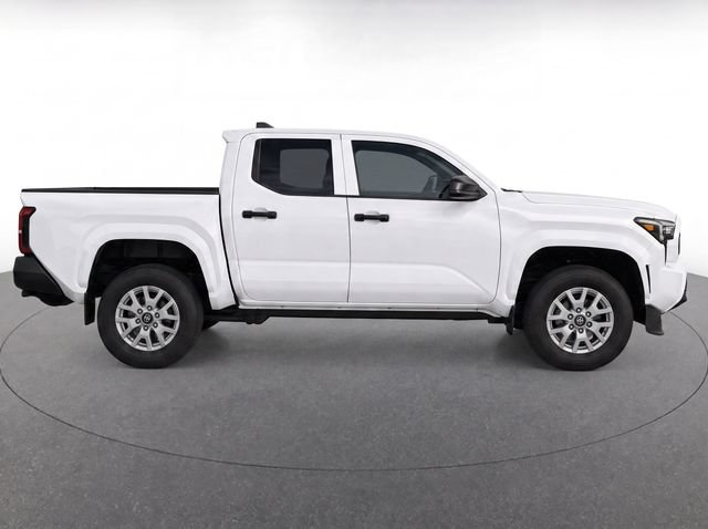 Used 2024 Toyota Tacoma SR AWD/4WD image 8