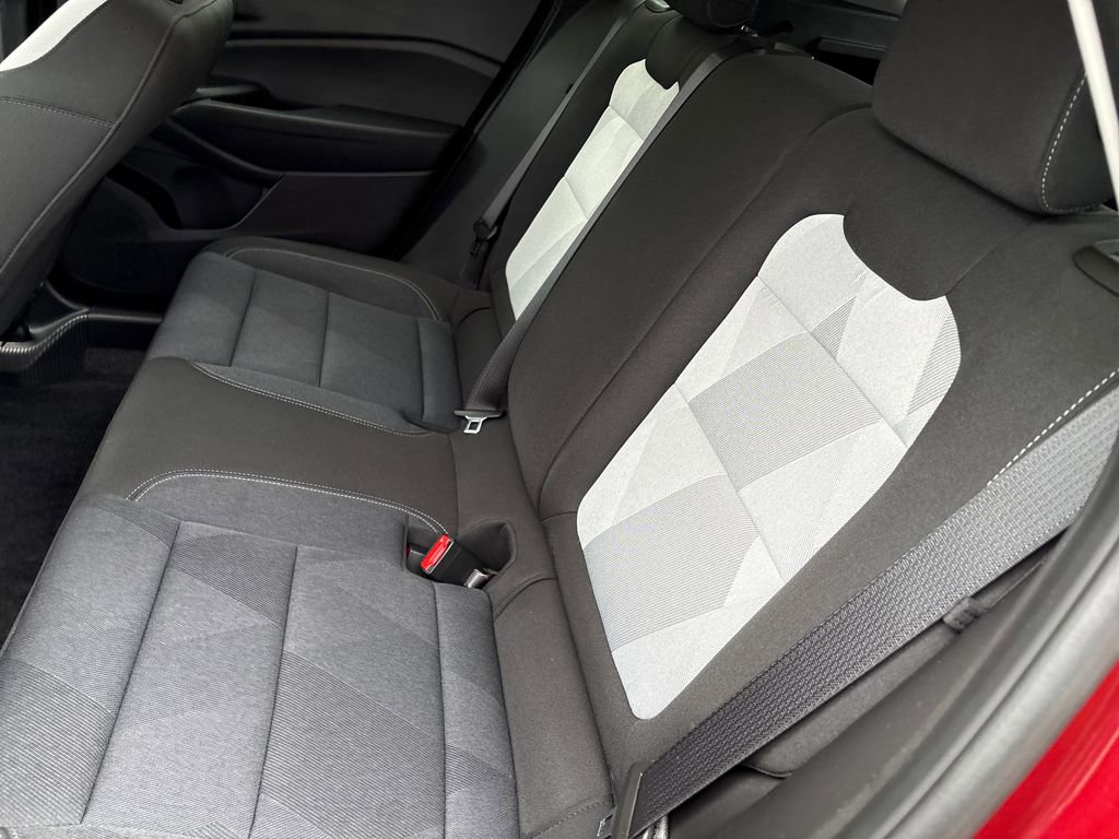 Certified 2025 Chevrolet Trax LS FWD image 10