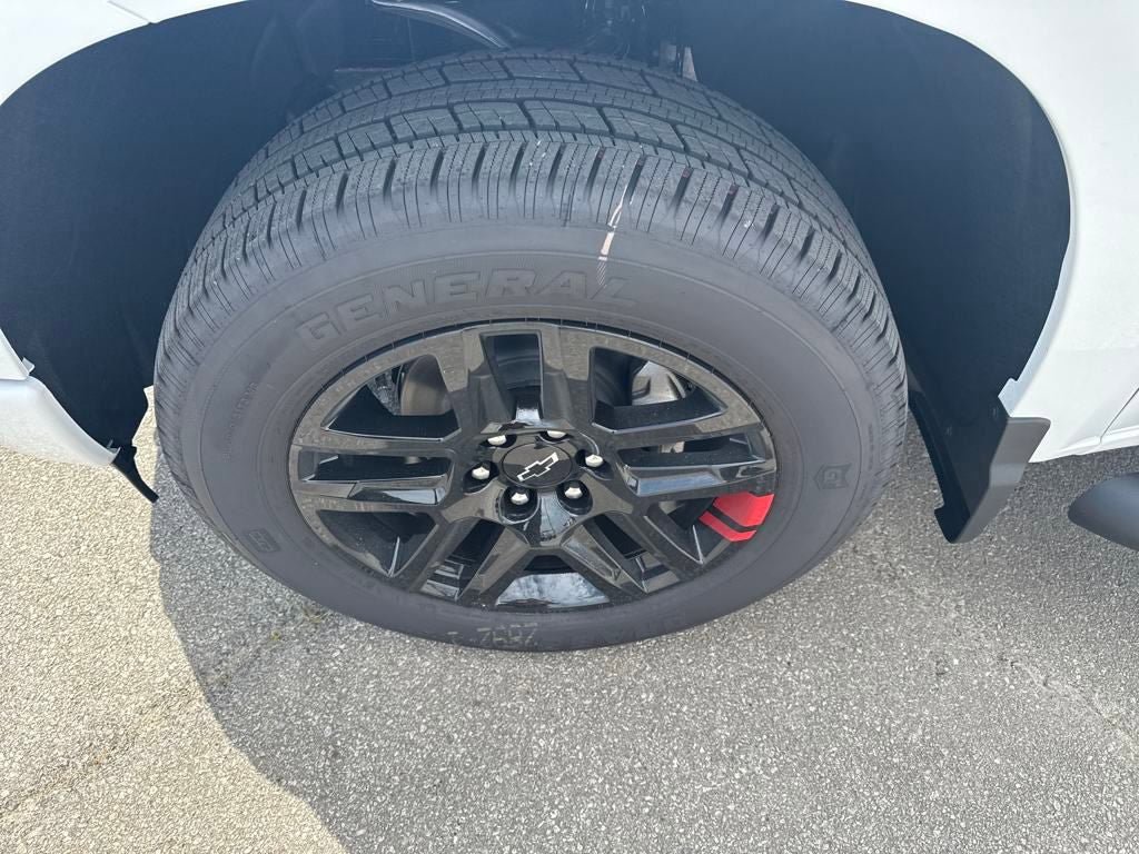 New 2026 Chevrolet Silverado 1500 RST w/ Redline Edition AWD/4WD image 3