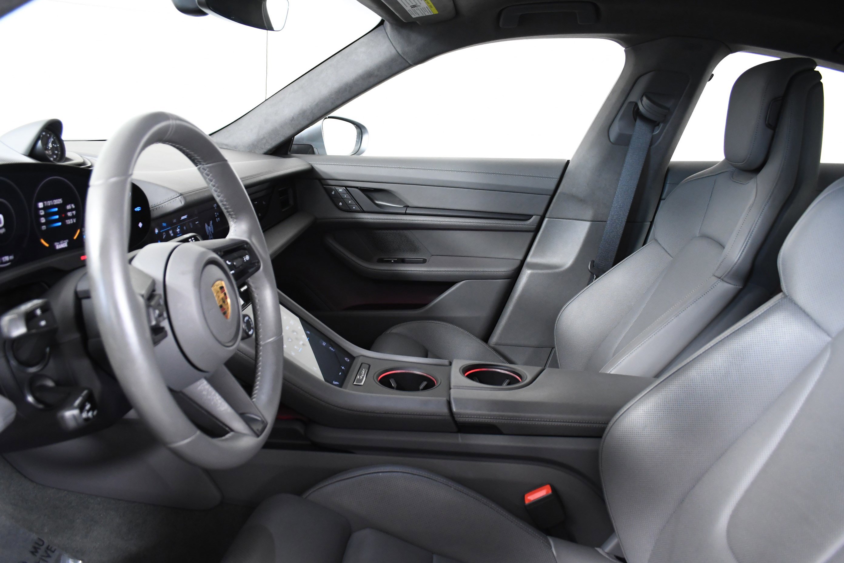 Used 2022 Porsche Taycan GTS w/ Premium Package (P6U) image 19