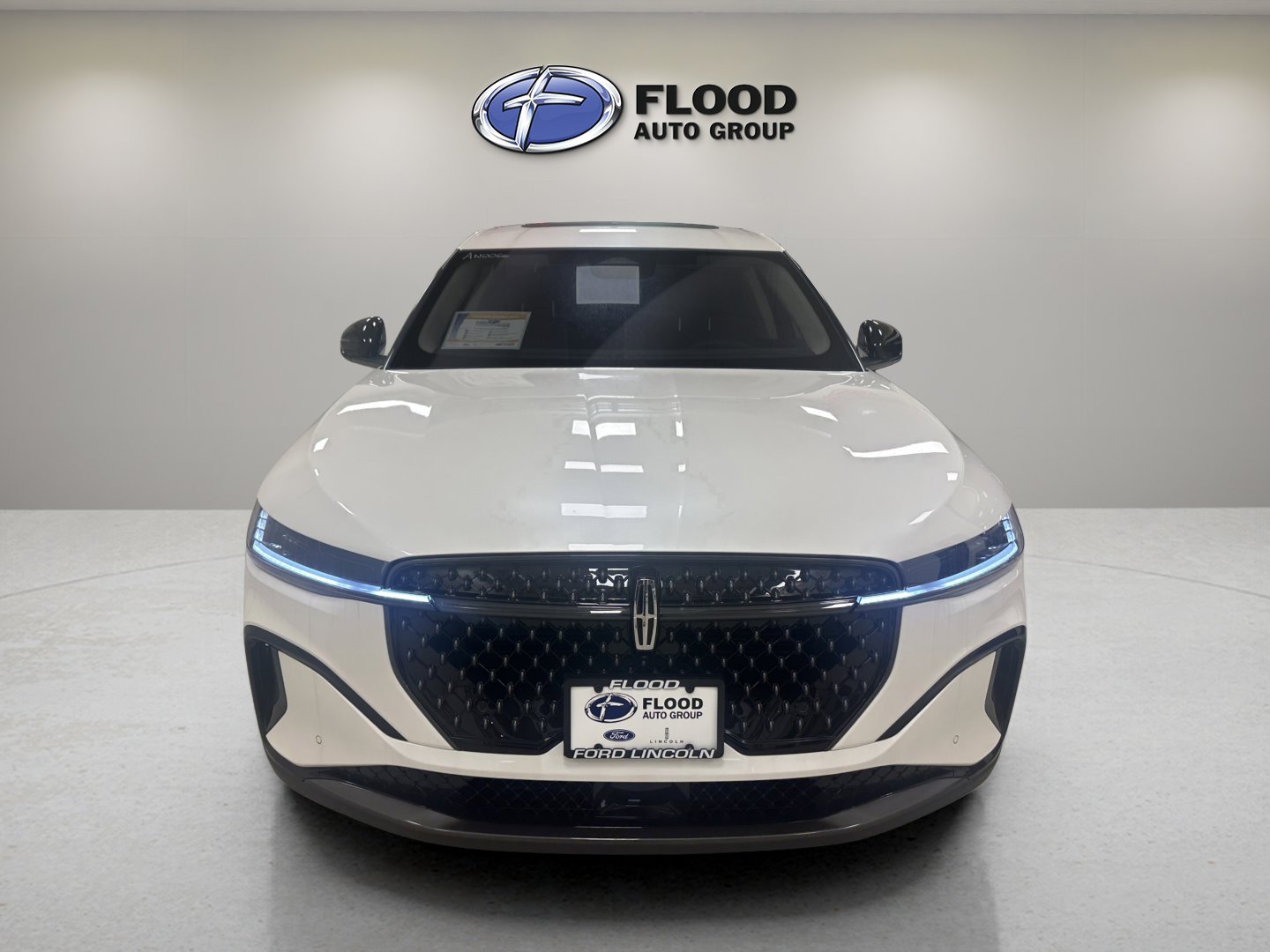 New 2026 Lincoln Nautilus Premier w/ Equipment Group 102A image 2