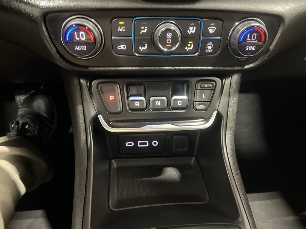 Certified 2020 GMC Terrain SLE w/ Driver Convenience Package AWD/4WD image 32