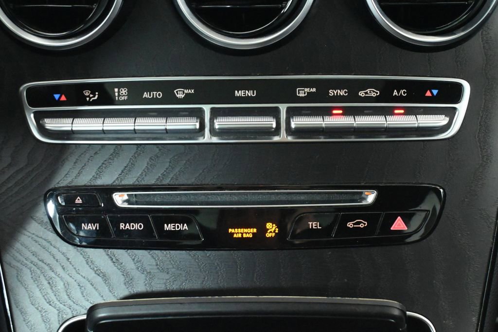 Used 2019 Mercedes-Benz GLC 300 4MATIC image 12